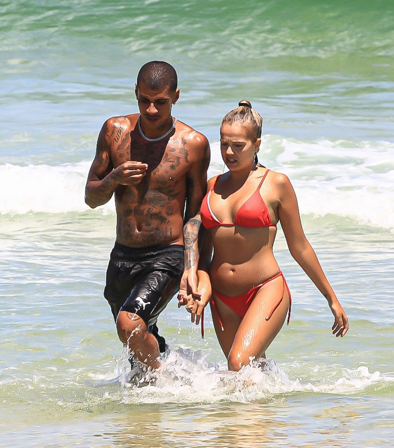 Gabi Lopes e MC PK Delas