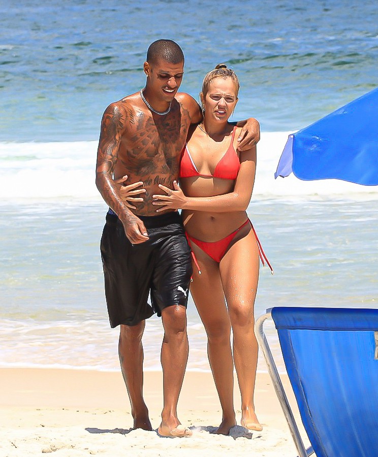 Gabi Lopes e MC PK Delas