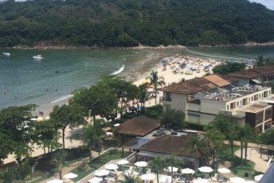 Turistas relatam 'surto de virose' no litoral de SP; Guarujá conta 2 mil casos