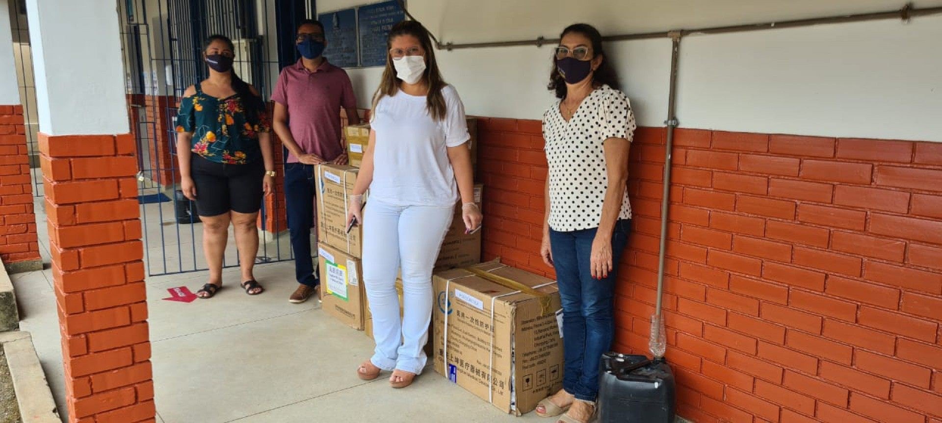 Educa&ccedil;&atilde;o recebe equipamentos de prote&ccedil;&atilde;o contra Covid-19. - Foto: divulga&ccedil;&atilde;o/PMP