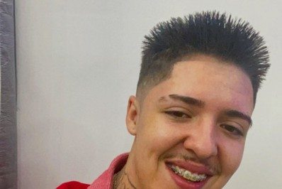 MC Salvador da Rima é detido em São Paulo e imagens da abordagem policial viralizam