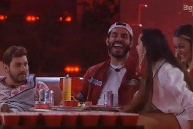 'BBB 21': Juliette e Sarah 'disputam' para ver quem vai paquerar Thiaguinho