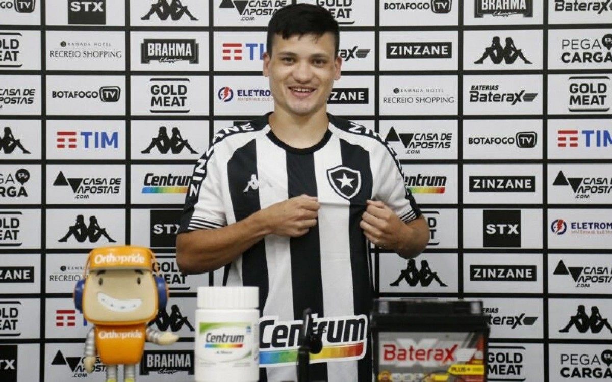 Ronald é o primeiro reforço do Botafogo para 2021