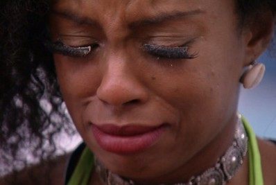 'BBB 21': Após formação de paredão, Lumena chora ao falar de sua 'performance militante'