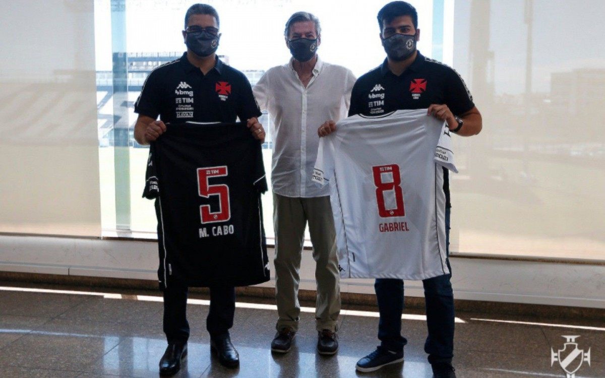 Marcelo Cabo, Jorge Salgado e o filho do treinador do Vasco, Gabriel Cabo