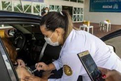Macaé inicia vacinação em idosos a partir de 80 anos nesta quarta (3)