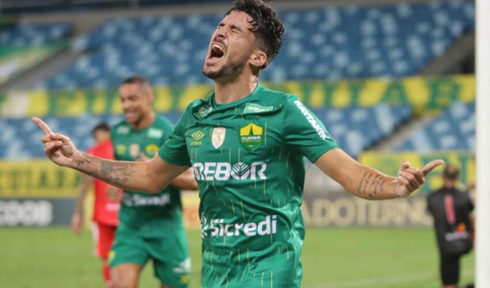 Meia deve chegar ao Rio nesta sexta para assinar com o Botafogo