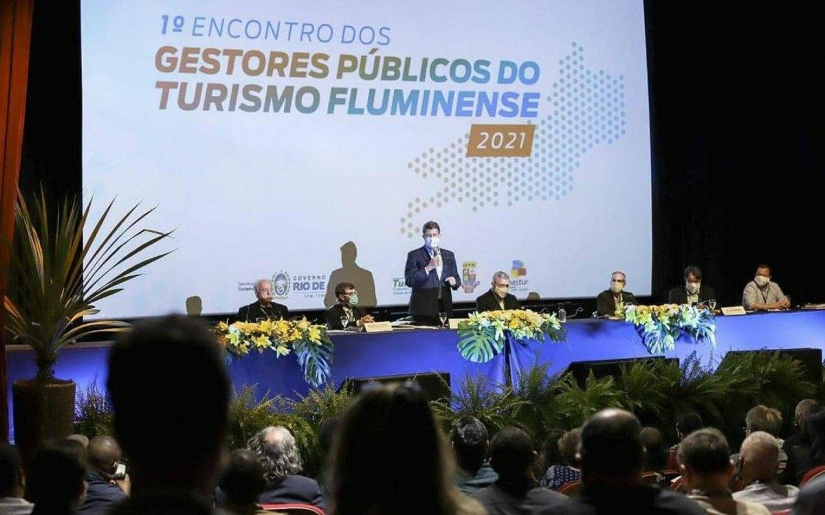 Encontro foi realizado em Niterói e reuniu gestores de diversas cidades do RJ