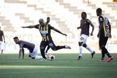 Voltaço empata na estreia do Campeonato Carioca