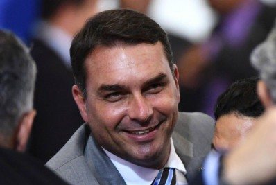 Justiça mantém foro especial de Flávio Bolsonaro no caso das 'rachadinhas'