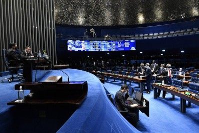 Serviço público terá mais tempo de arrocho com aprovação da PEC Emergencial 