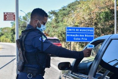 Cidades da Região dos Lagos acendem alerta diante de 'lockdown' no Rio