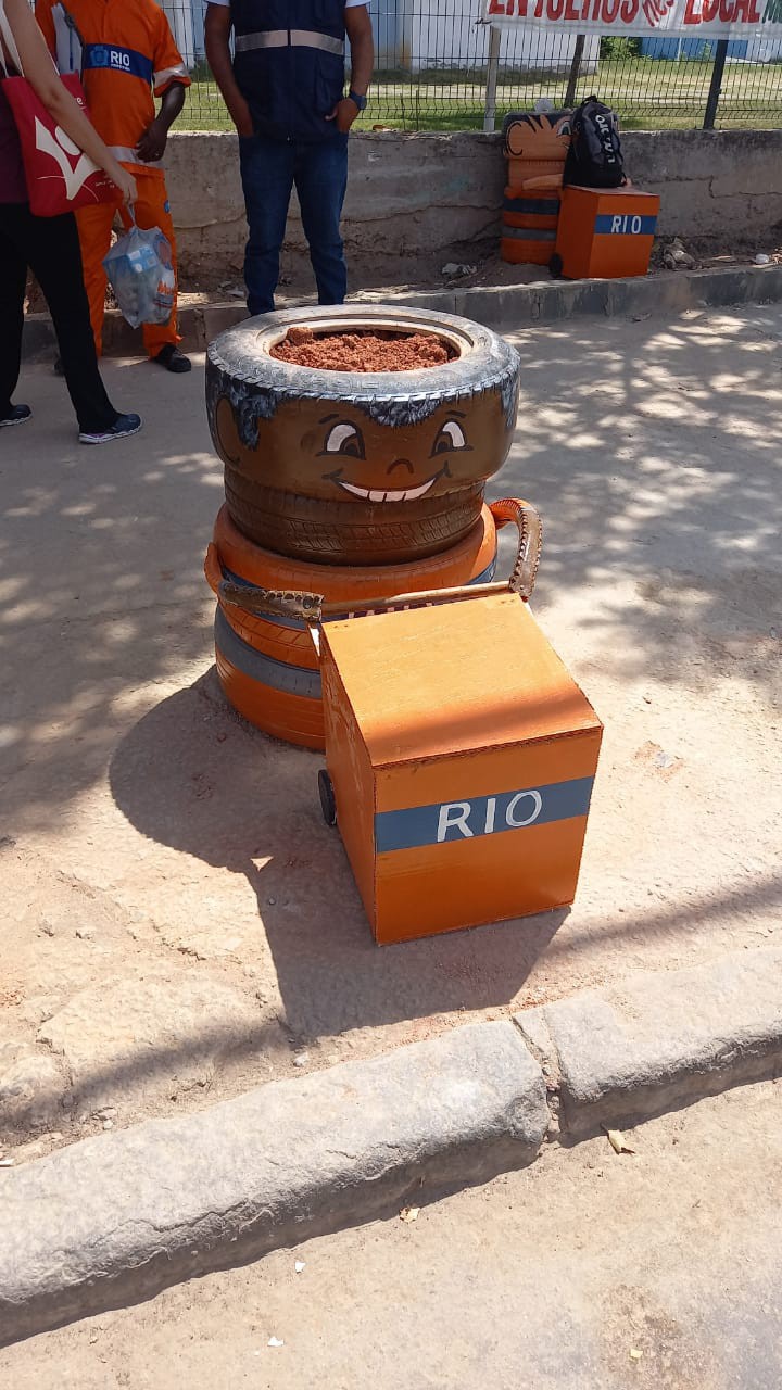 Comlurb erradica ponto crítico de descarte irregular na Ilha do Governador e inicia campanha de conscientização