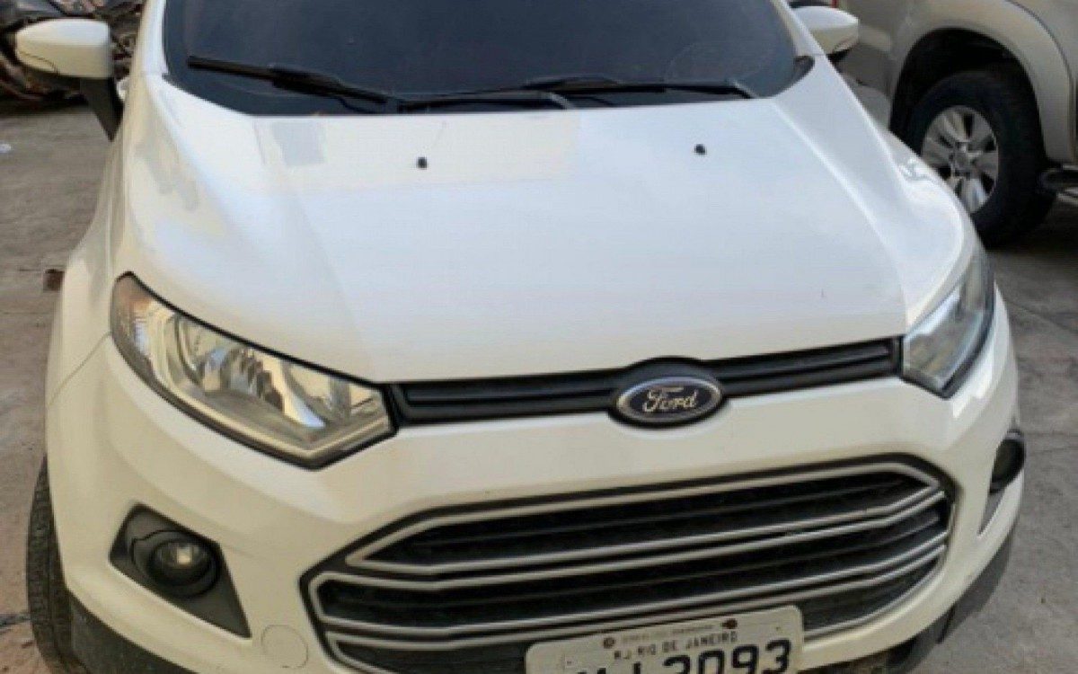 Agentes apreenderam o carro de Marupiara na a&ccedil;&atilde;o