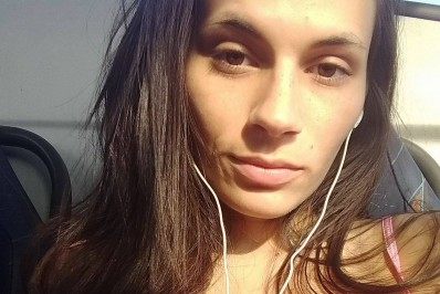 Estudante de Medicina morre em acidente entre caminhão de lixo e moto na Zona Norte