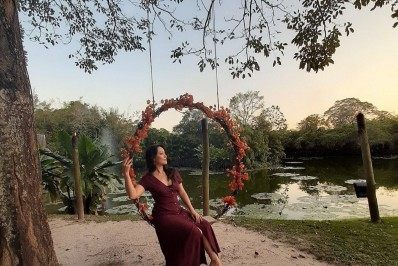 AS FACETAS DE Geovanna Tominaga