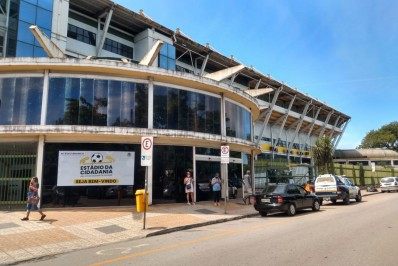 Prefeitura de Volta Redonda diz que aceitou jogos do Paulistão por doação de respiradores