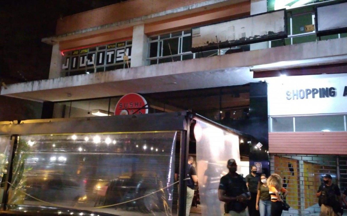 Fiscais da Prefeitura do Rio fizeram vistoria em estabelecimentos da cidade