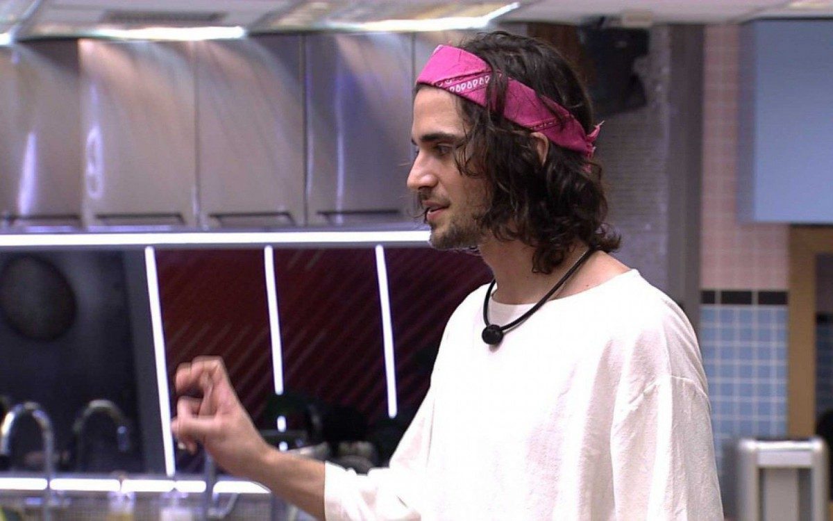 Fiuk quer saber quem deu 'banana' para ele no querid&ocirc;metro