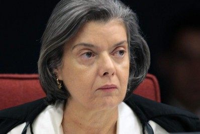 Cármen Lúcia dá cinco dias para ministério da Defesa explicar sobre sigilo de 100 anos de Pazuello