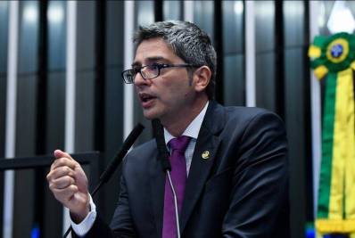 Expediente no fim de semana para garantir votação de projeto de Turismo