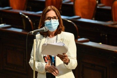 Projeto de lei prevê que agressores de mulheres sejam monitorados eletronicamente