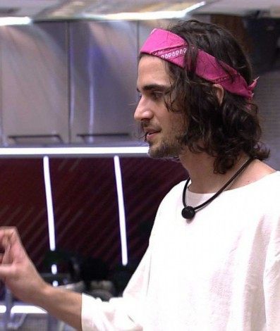 Fiuk quer saber quem deu 'banana' para ele no queridômetro - reprodução da TV Globo