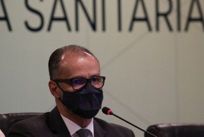 'Algumas vacinas terão a necessidade de uma terceira dose', afirma o presidente da Anvisa