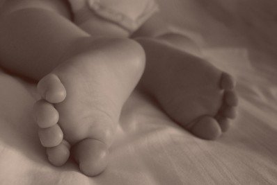 Bebê de um ano e quatro meses morre com covid-19