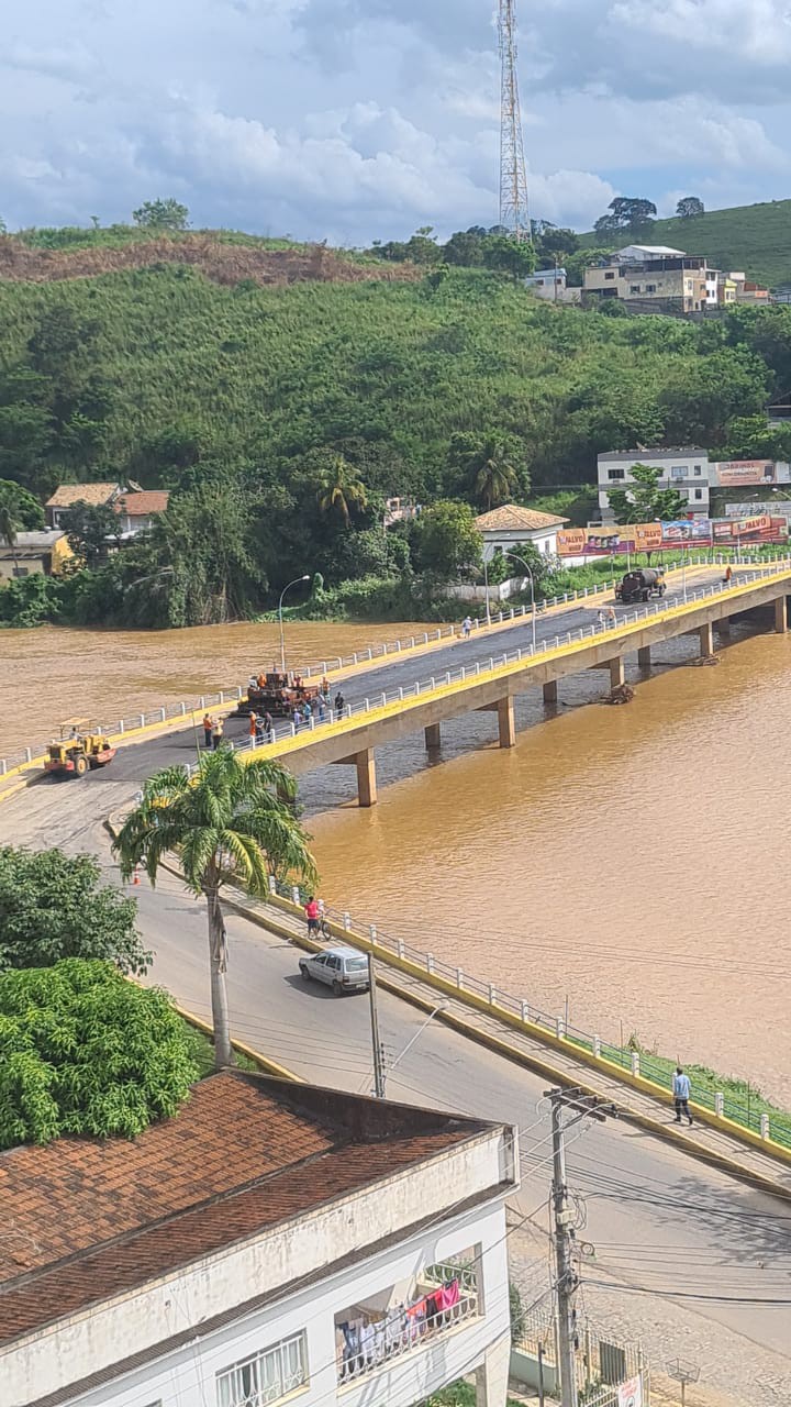 Recapeamento asf&aacute;ltico ser&aacute; feito em toda extens&atilde;o da ponte em Itaperuna, no Noroeste Fluminense. 