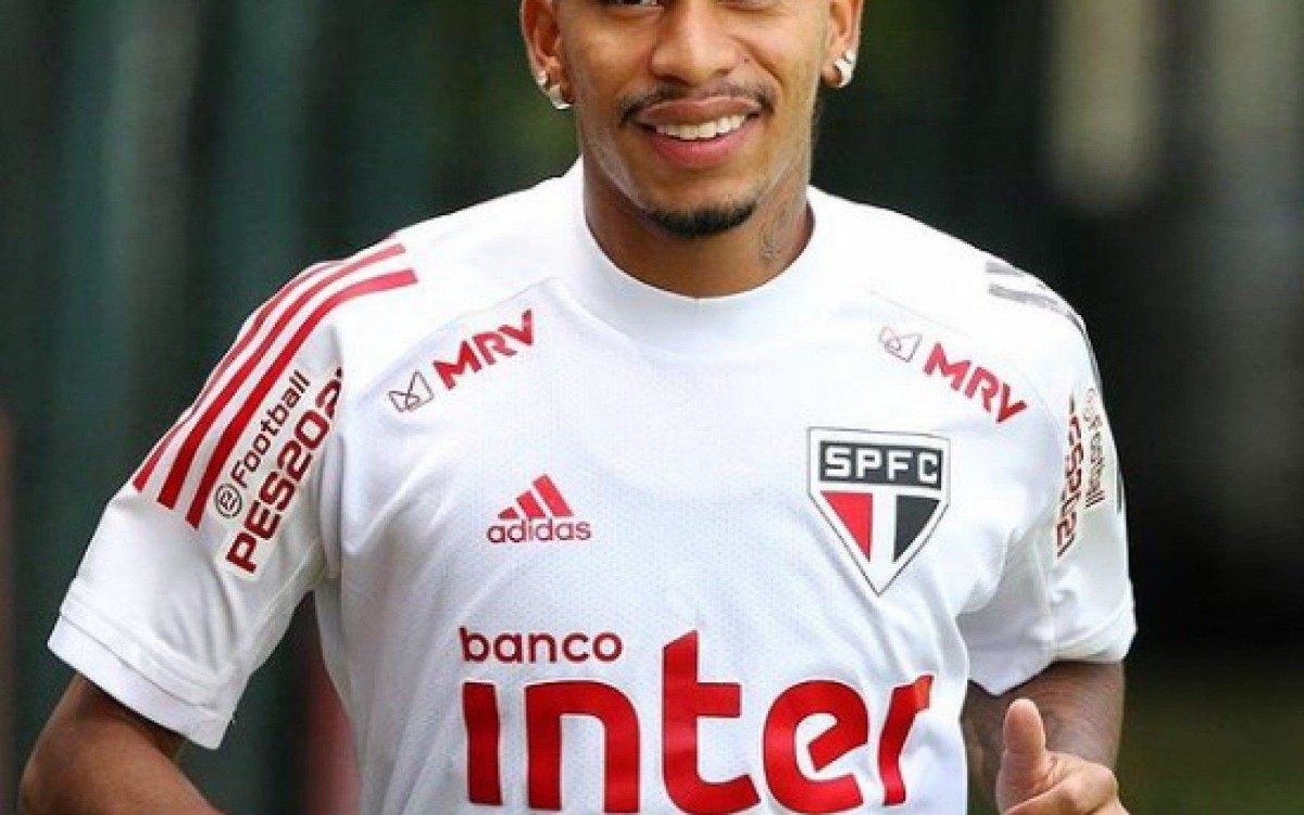 Paulinho B&oacute;ia