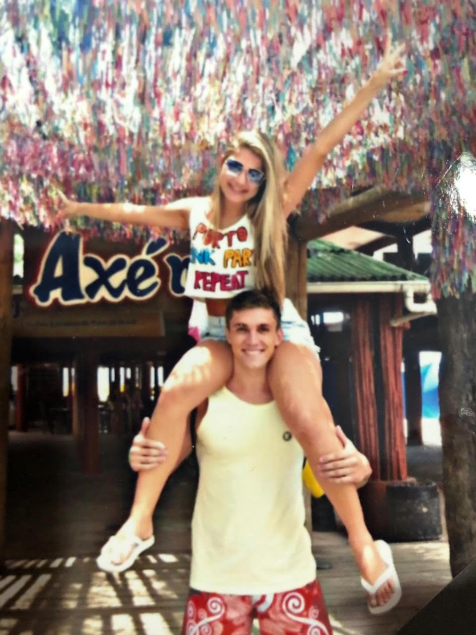 Arthur e a namorada Luana Vargas - Jornal O DIA