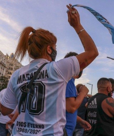 Torcedores da Argentina protestam por morte de Maradona  - AFP