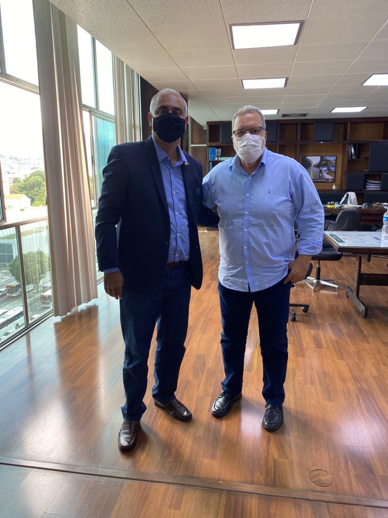 Deputado Jair Bittencourt e secret&aacute;rio das Cidades, Uruan Cintra, est&atilde;o mobilizados para obras nas estradas do interior. - Foto: divulga&ccedil;&atilde;o