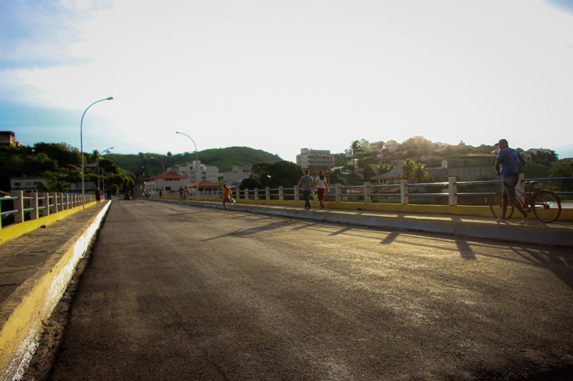 Prefeitura de Itaperuna asfalta "Ponte do Claud&atilde;o". - Foto: divulga&ccedil;&atilde;o/PMI