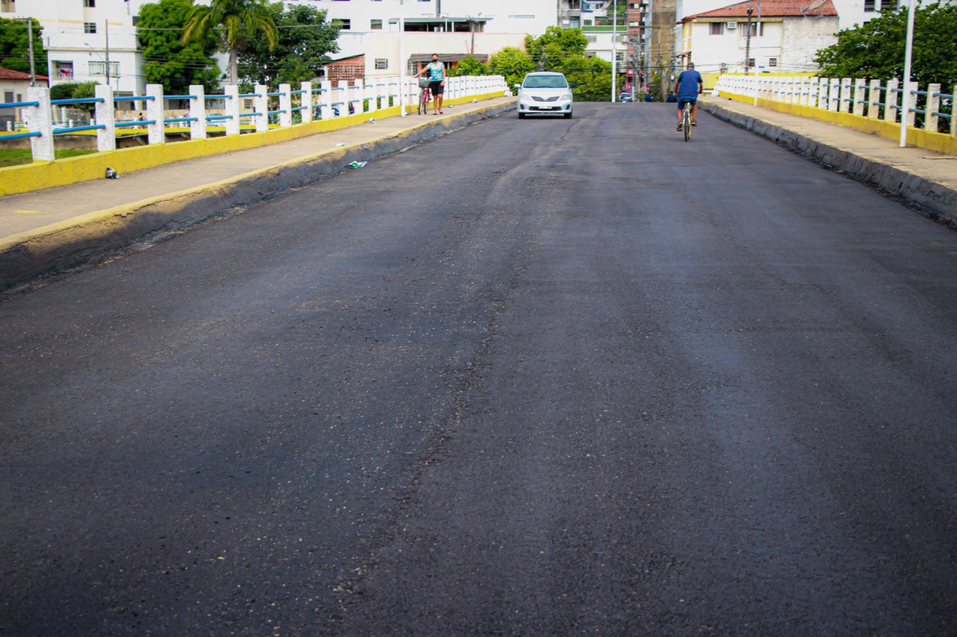 Prefeitura de Itaperuna asfalta "Ponte do Claud&atilde;o". - Foto: divulga&ccedil;&atilde;o/PMI