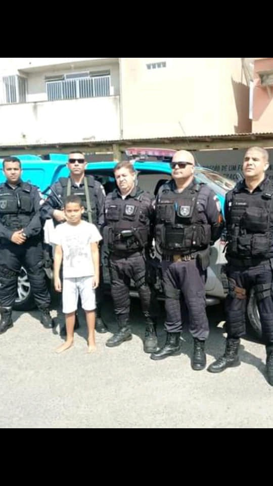 Davison antes da pandemia em visitas na 2&ordf; Cia do 29&deg; BPM. - Foto: arquivo pessoal/divulga&ccedil;&atilde;o