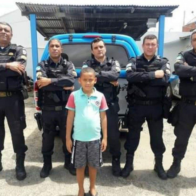 Davison antes da pandemia em visitas na 2ª Cia do 29° BPM.