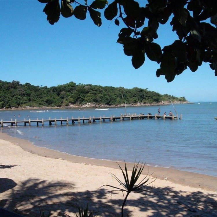Paradis&iacute;aca, calma e bela, essa &eacute; a praia da Boca da Barra, localizada em Rio das Ostras - RJ