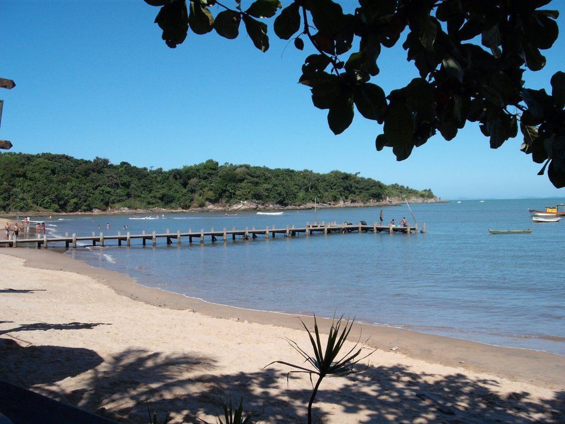 Paradisíaca, calma e bela, essa é a praia da Boca da Barra, localizada em Rio das Ostras - RJ - Reprodução Internet