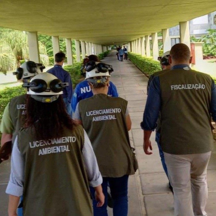 T&eacute;cnicos da Secretaria de Meio Ambiente conferiram se instala&ccedil;&otilde;es seguem os par&acirc;metros legais de cuidados e procedimentos