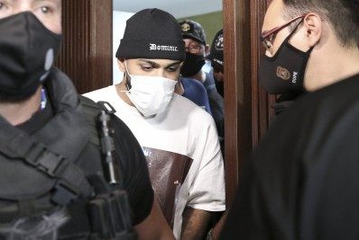 Frota revela que garçom 'dedurou' Gabigol em cassino e que atacante ameaçou ligar para prefeito