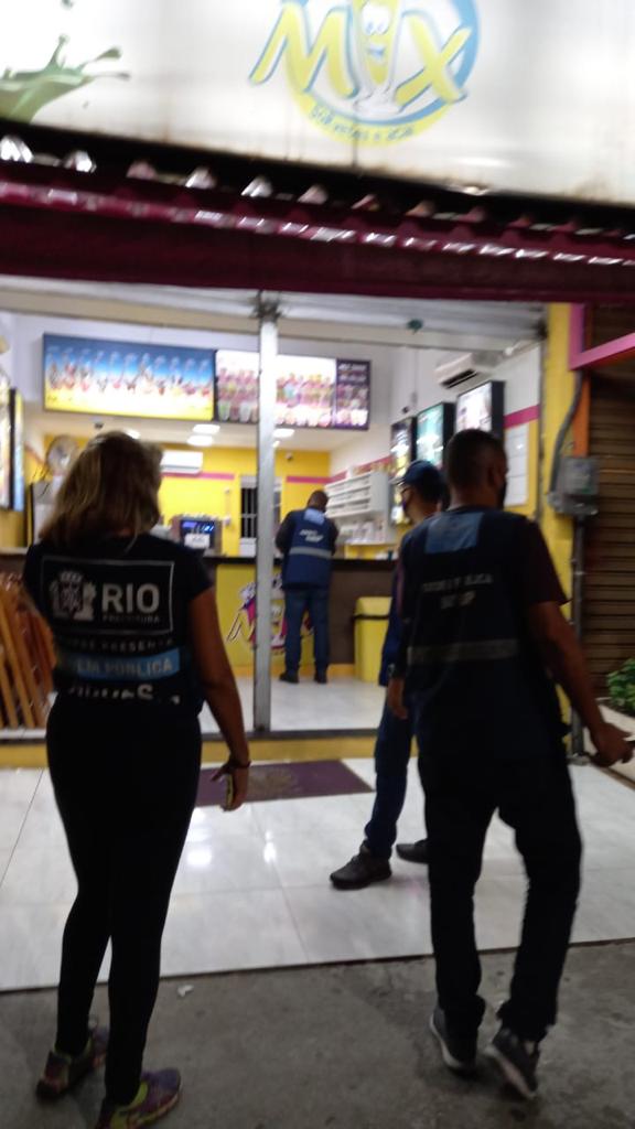 A partir da 00h desta sexta-feira, dia 12, passaram a vigorar as novas medidas determinadas pelo decreto 48.604, publicado no Diário Oficial de quinta-feira, dia 11.  - Prefeitura do Rio