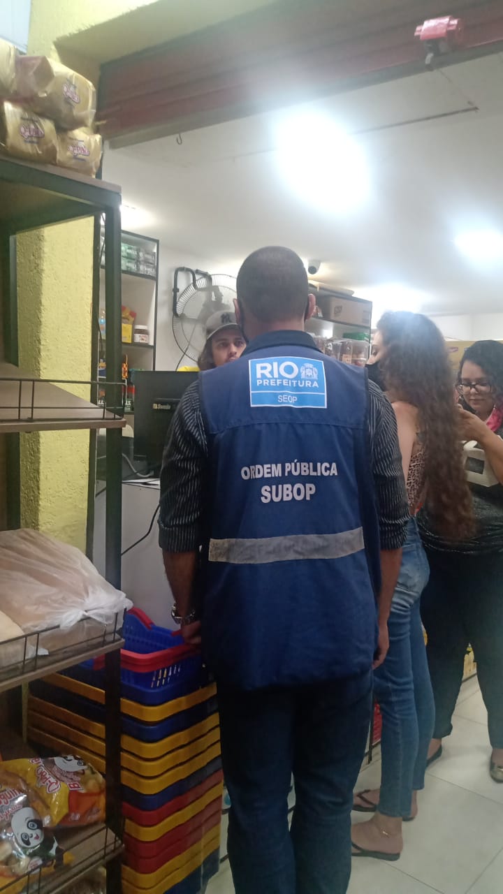 A partir da 00h desta sexta-feira, dia 12, passaram a vigorar as novas medidas determinadas pelo decreto 48.604, publicado no Diário Oficial de quinta-feira, dia 11.  - Prefeitura do Rio