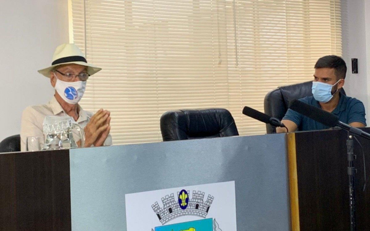 Entre as restrições está o toque de recolher das 23h às 5h