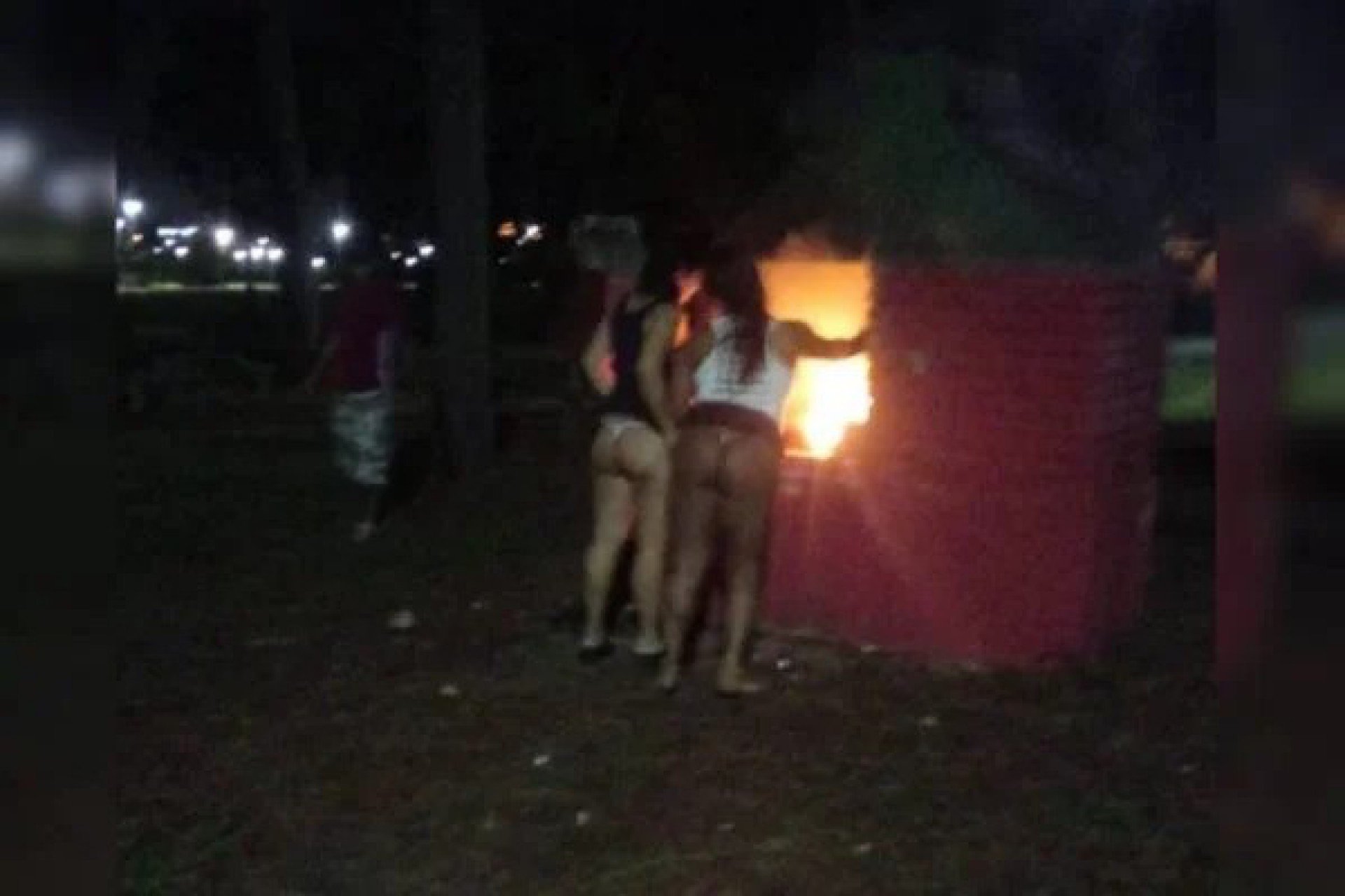 Com restrições da pandemia, casais de swing aproveitam locais públicos para sexo generalizado Brasil O Dia foto foto
