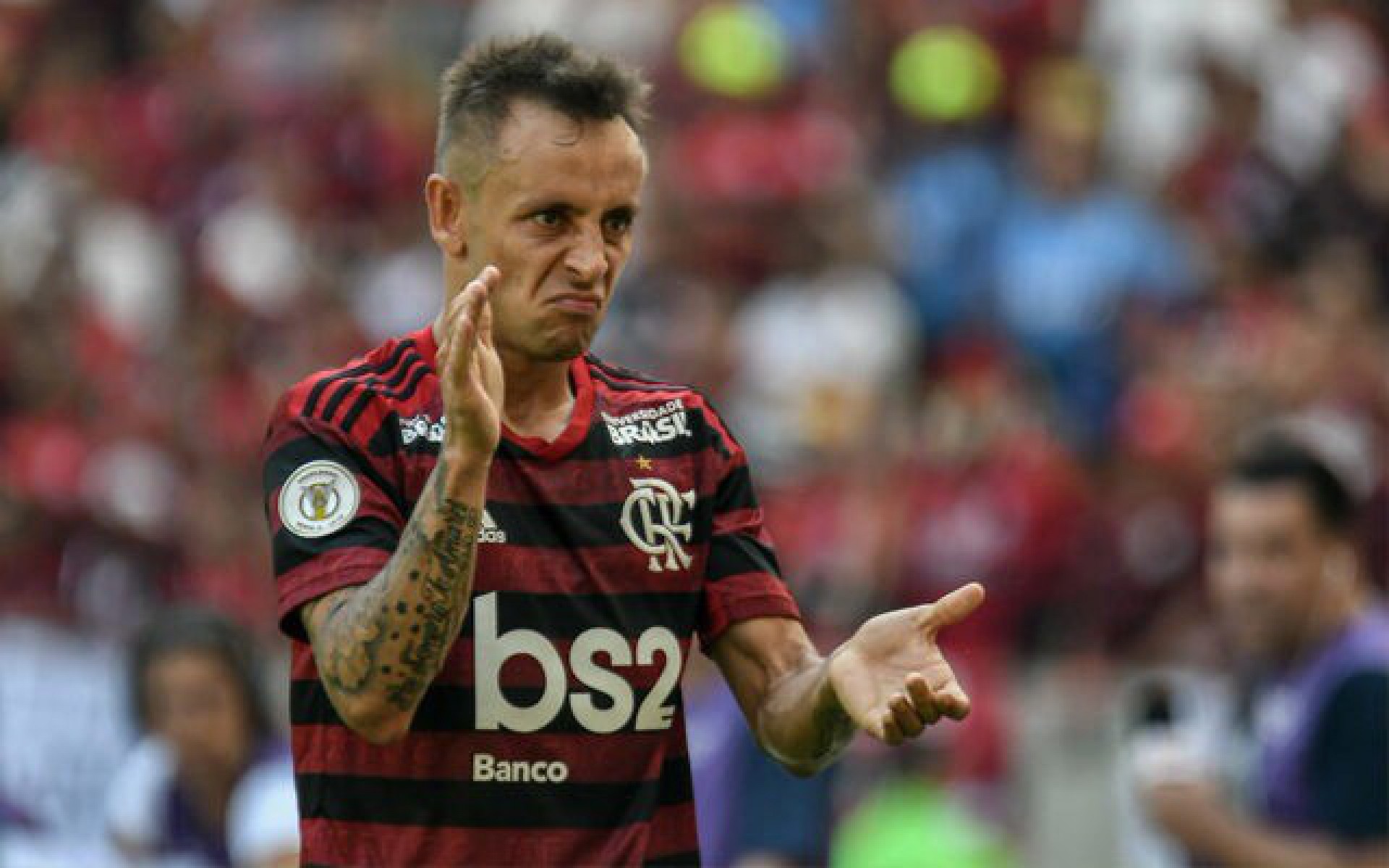 Bateu saudade? Rafinha manda recado para jogadores do Flamengo após vitória sobre o Corinthians