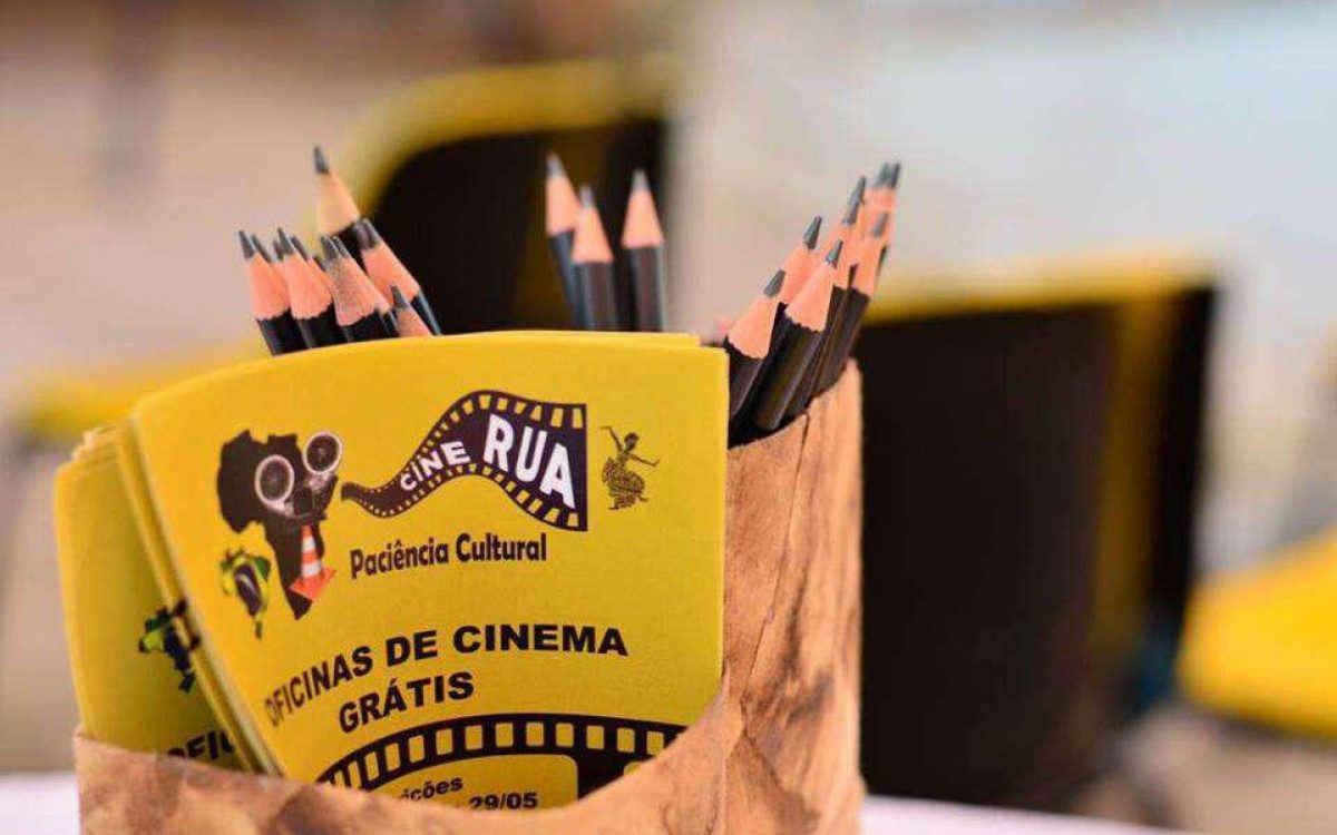 Projeto Cine Rua Paci&ecirc;ncia Cultural oferece curso gratuito de audiovisual para moradores da Zona Oeste como forma de combater a viol&ecirc;ncia