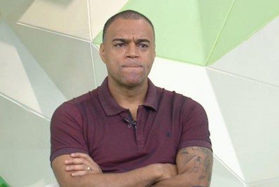 Denílson sai em defesa de Paulo Sousa e analisa ambiente no Flamengo: 'Está estranho'