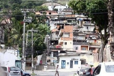 Moradores relatam troca de tiros na região da Praça Seca